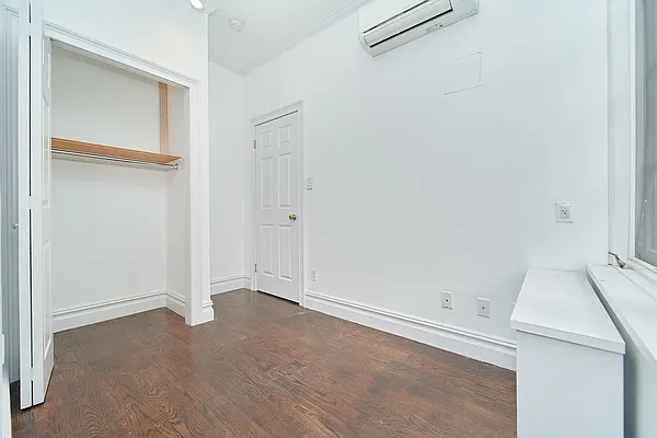 Rented by Living New York | media 11