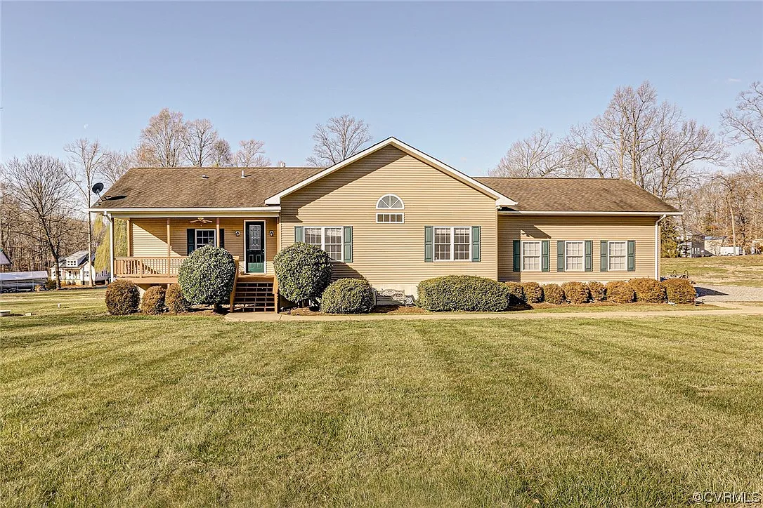 120 Lake Anna Dr photo 1