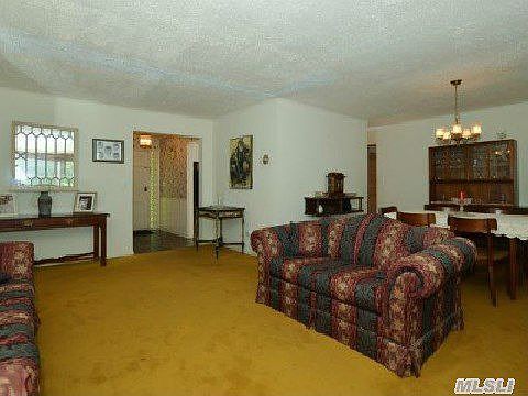 5th image of 55 Churchill Ln