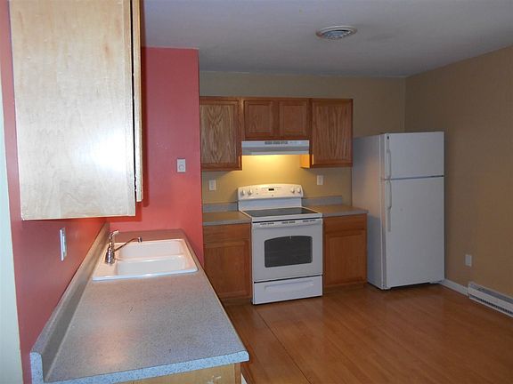 4th image of 123 E Harrison Dr