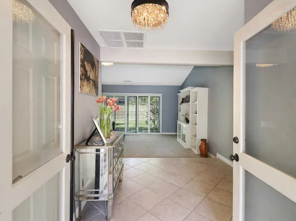 513 W Lautrec Ct, Thousand Oaks, CA 91360