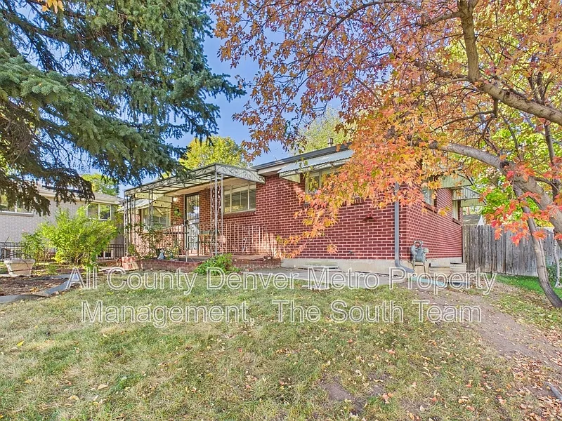 1435 S Ogden St