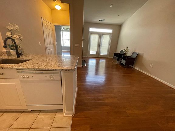 3rd image of 2791 Centerboro Dr APT 490