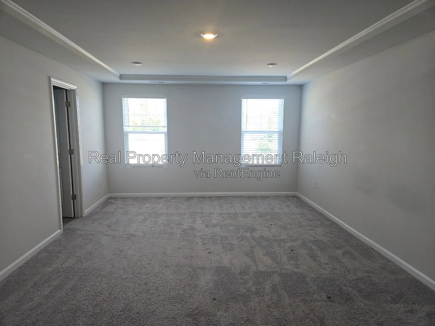 3 bed, 2.5 bath, 1800 sqft, $2,100 — Photo 4