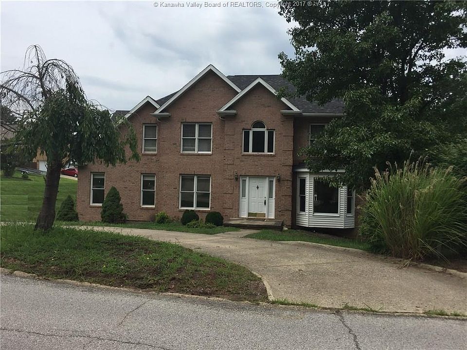 1st image of 302 Woodbridge Dr