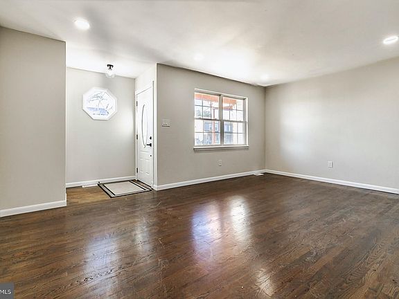4th image of 118 Fellowship Ln