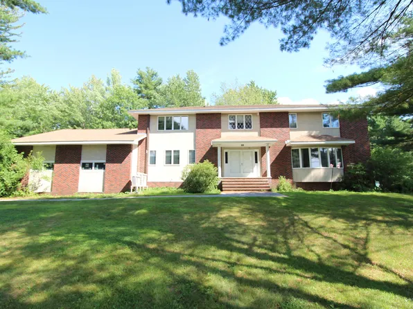 183 Eastern Ave, Brewer, ME 04412