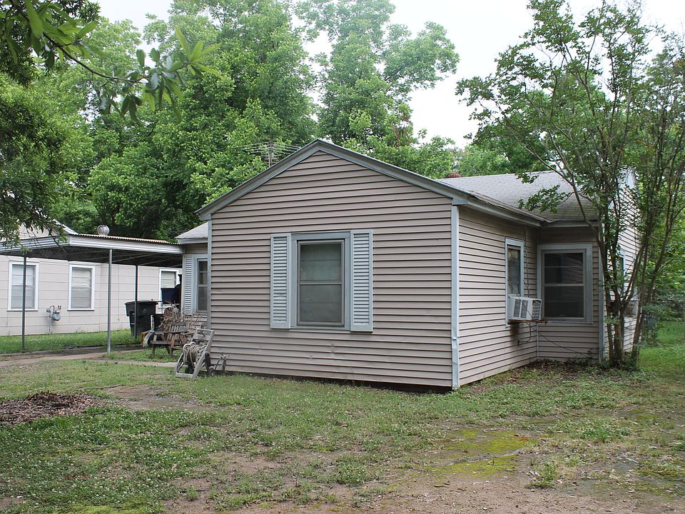 2nd image of 2746 Marquette Street