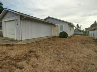 612 SE 1st St, Newport, OR 97365