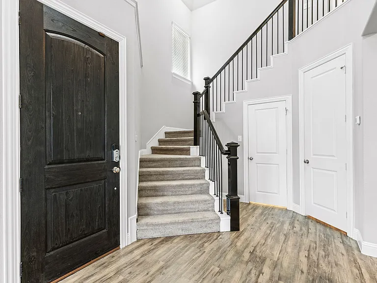 3012 Galveston St — Photo 4