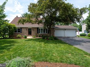27 Buttonwood Dr, Lititz, PA 17543