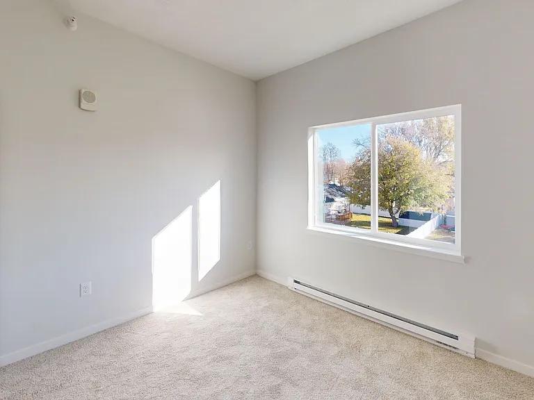 Overlook Apartments — Photo 7