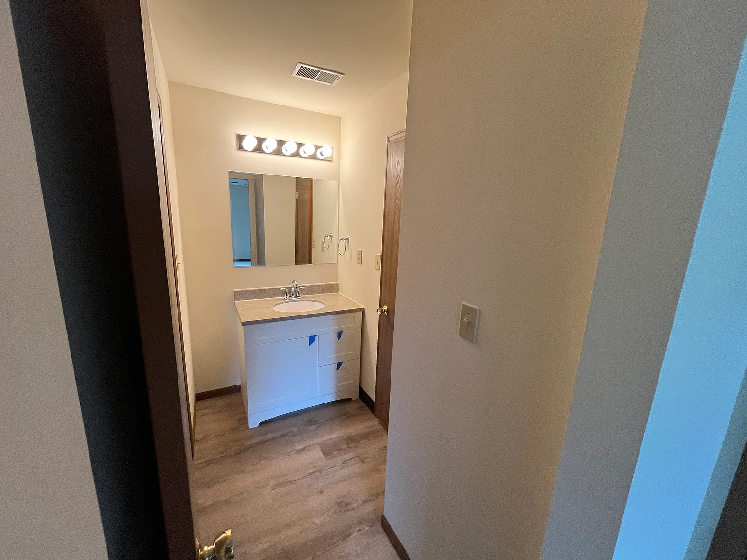 52 W North Ave — Photo 4