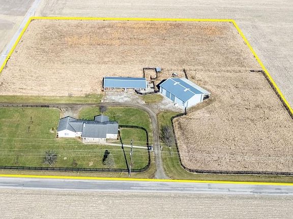 2nd image of 712 W County Road 200 S