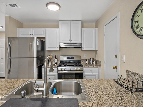 5th image of 1142 S Dover Cir Unit Q60