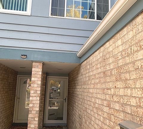4th image of 247 Lakeshore Ln
