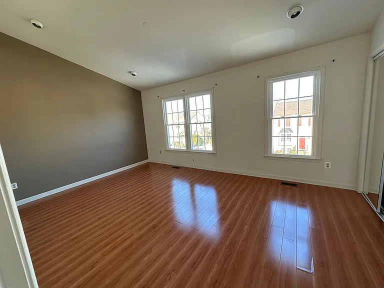 7770 Black Horse Ct — Photo 17