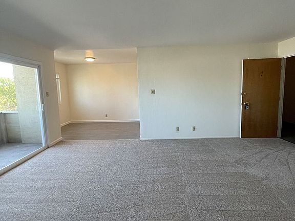 4th image of 1400 San Carlos Ave APT 4C