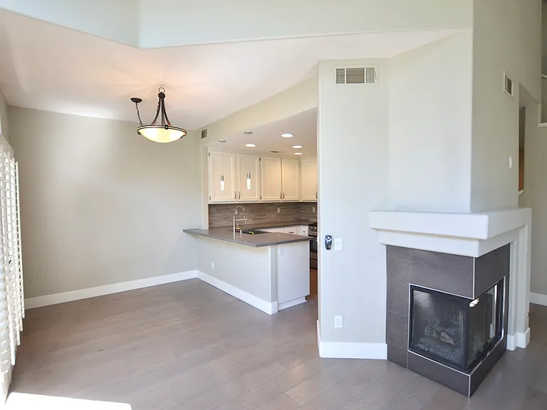 140 Montara Dr — Photo 3