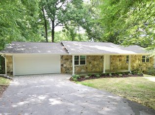 3333 Gumstand Dr, Powell, TN 37849