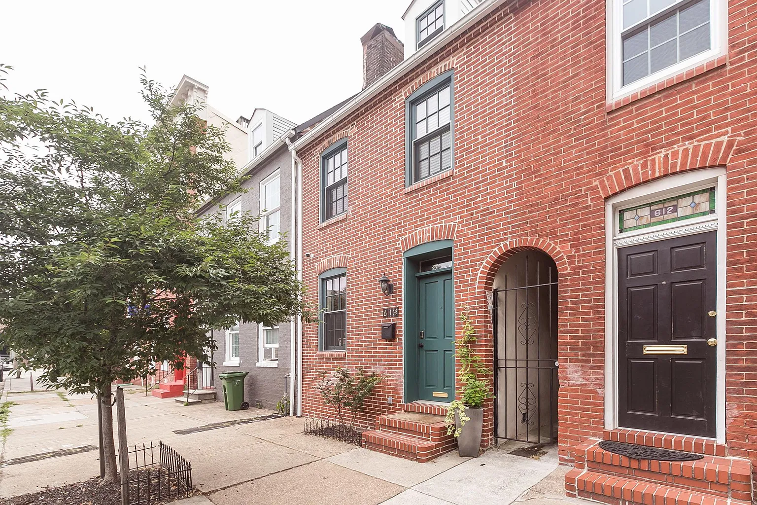 614 S Washington St photo 1