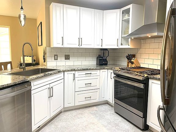 Freshly Remodeled Kitchen