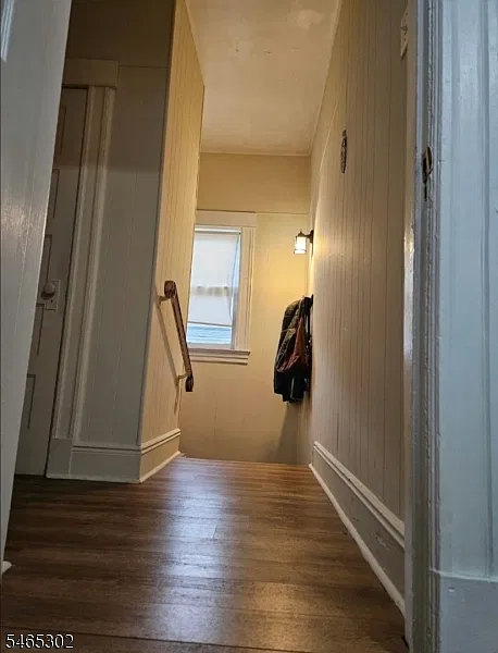 3 bed, 1.0 bath, $2,400 — Photo 3