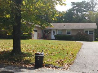 32 Dick Dr, Worcester, MA 01609