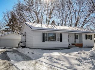 831 Dwight St, Chippewa Falls, WI 54729