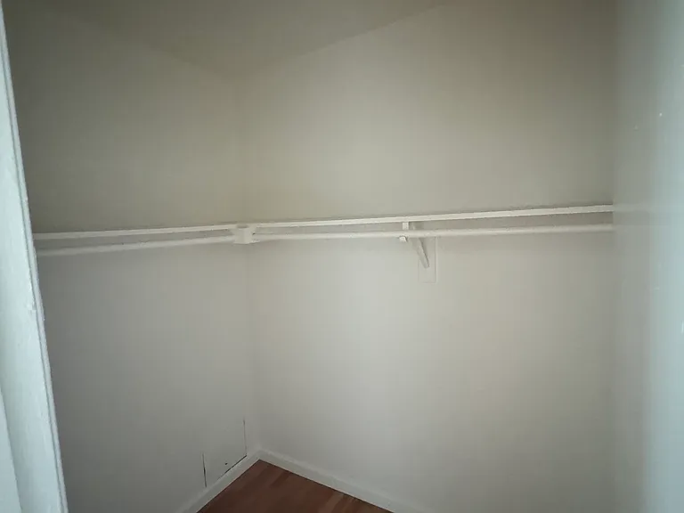 218 W Wilson Ave #5 — Photo 7