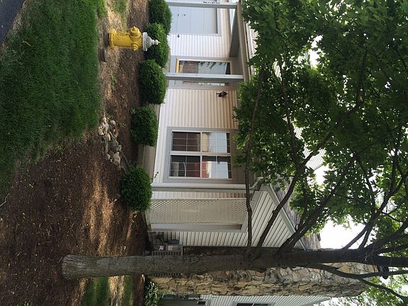 2nd image of 2018 Foxknoll Dr