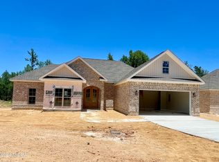 106 Golden Chestnut Bnd, Bonaire, GA 31005