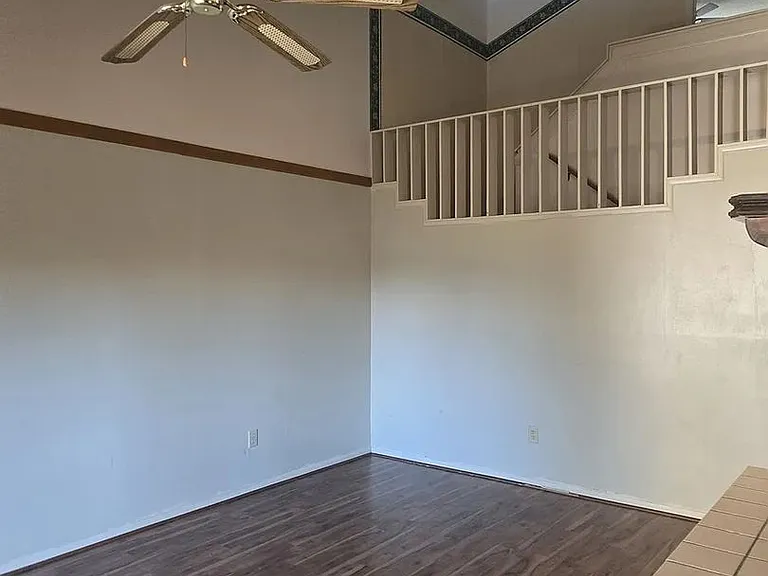 3046 Laurel Springs Dr — Photo 2
