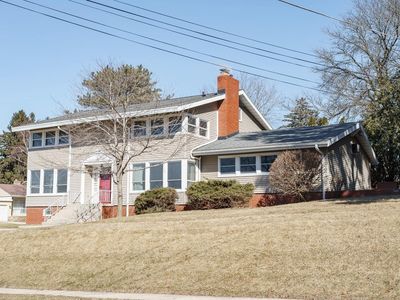 1011 Richards AVENUE, Watertown, WI, 53094
