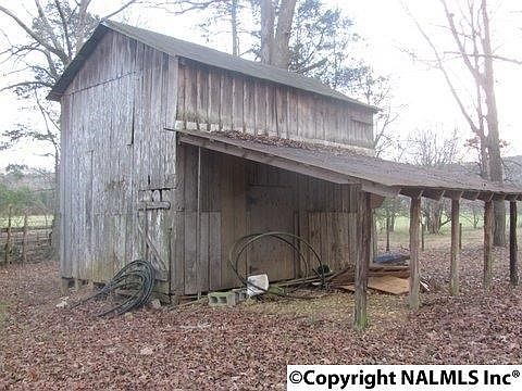2nd image of 1734 Oak Grove Rd