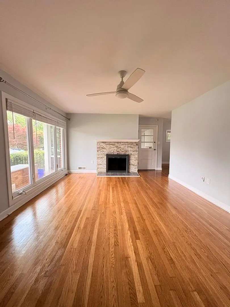 9714 Admiralty Dr , Silver Spring — Photo 3