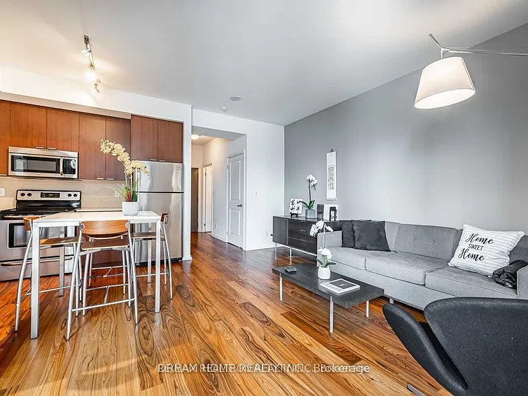 35 Hayden St #1501 — Photo 5