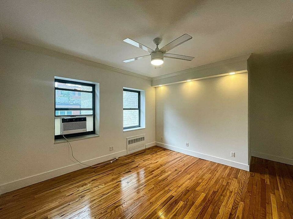 1st image of 148 Henry St APT 3B