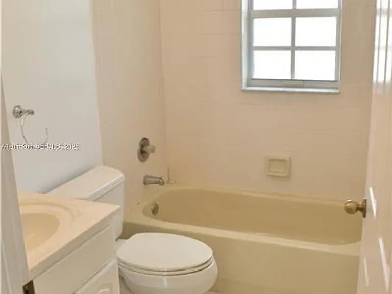 8978 NW 53rd St — Photo 11
