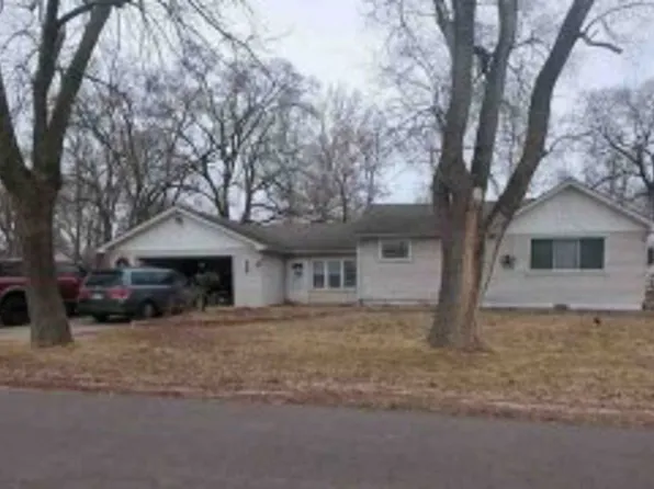 790 E 2nd St, Coal City, IL 60416