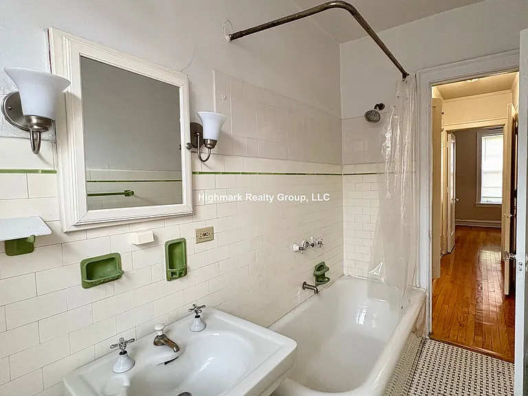911 Elmwood Ave #3NE — Photo 8