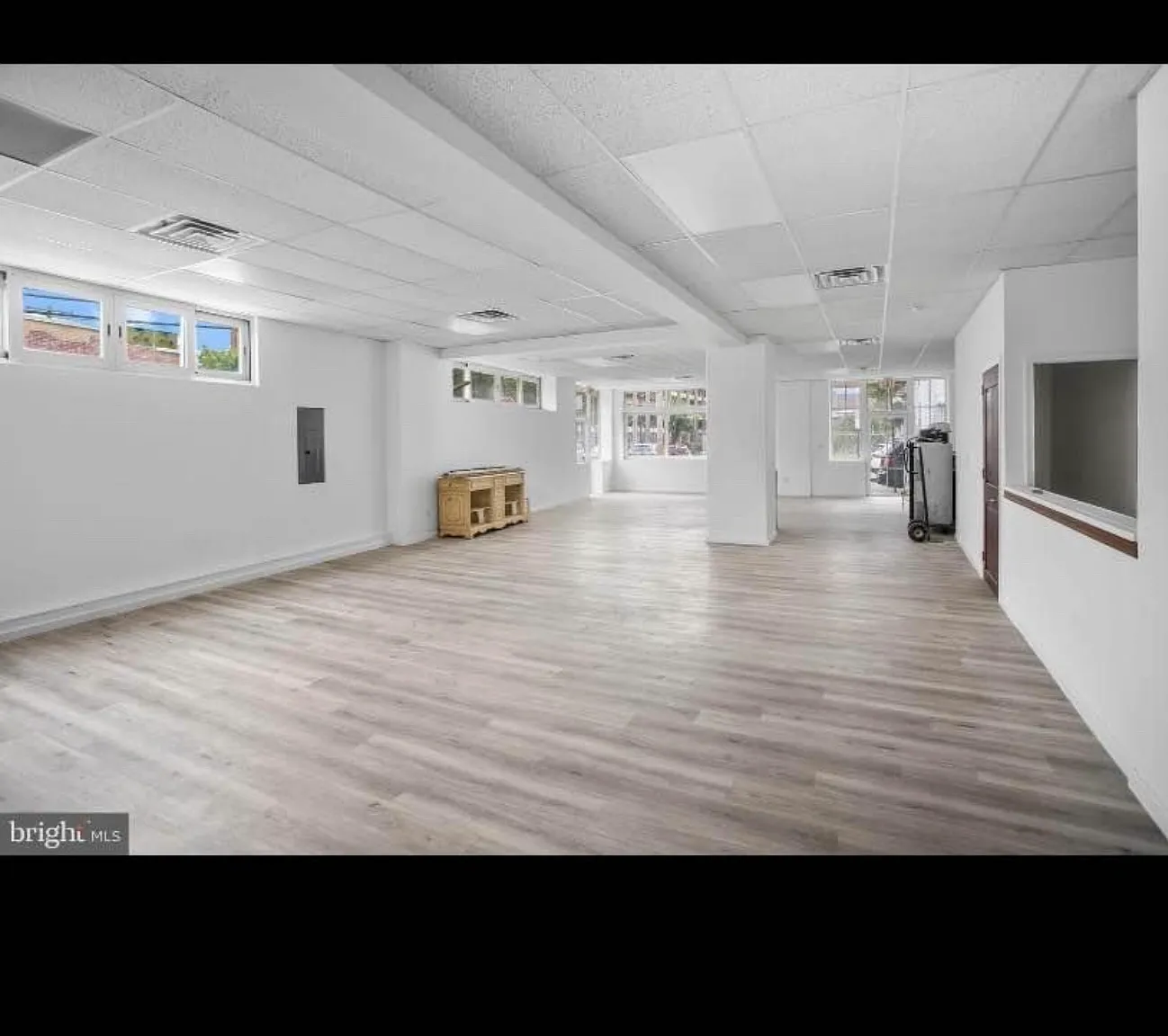 Studio, 1700 sqft, $2,600 — Photo 3