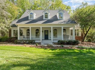 7003 Ridge Haven Rd, Greensboro, NC 27410