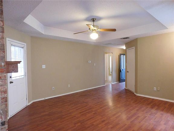 3rd image of 5539 Silver Maple Dr
