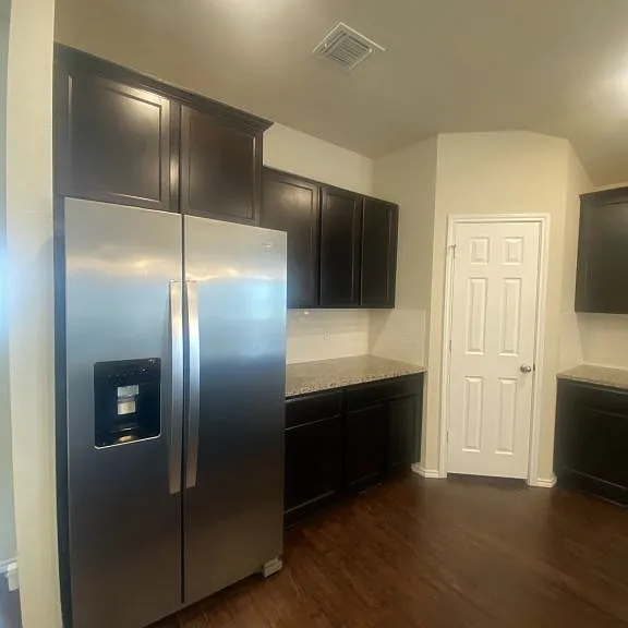 2604 Cortona St — Photo 8