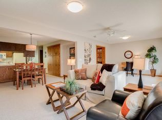 120 Windsor Ct, New Brighton, MN 55112