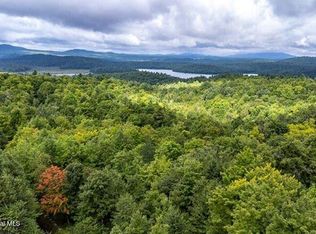 63 Palisade Park Way, Saranac Lake, NY 12983