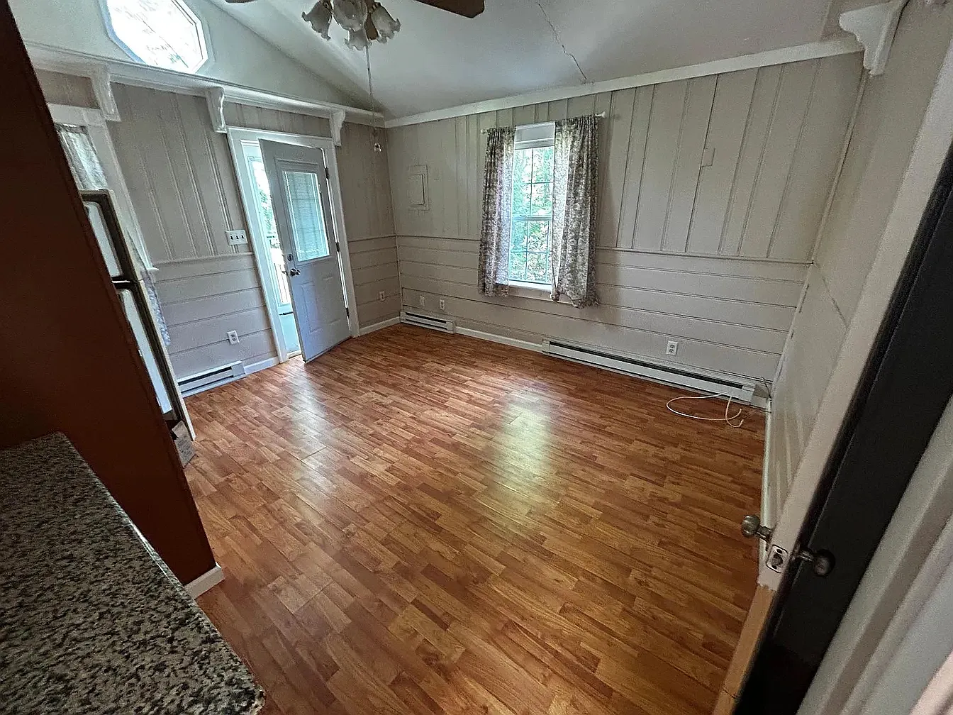 16 Canfield St — Photo 2