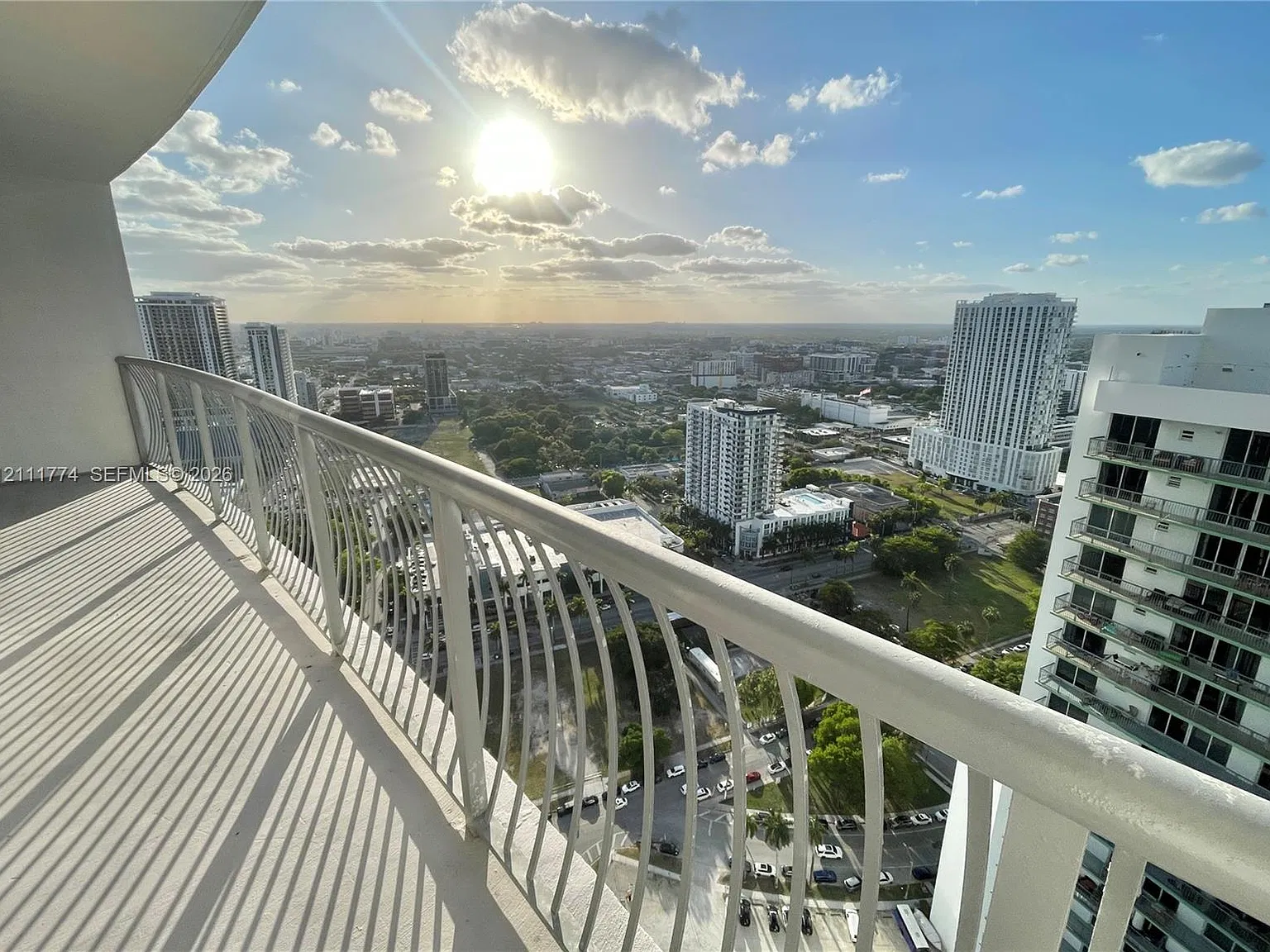 Opera Tower Condo — Photo 1