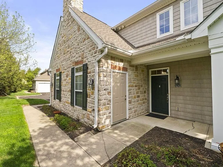 4202 Colister Dr — Photo 3